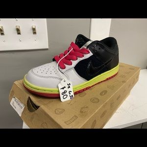 Nike Dunks (size 6.5)